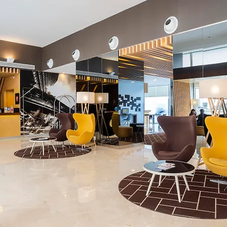 Otel Hf Fenix Urban 4*