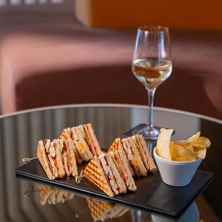 Szálloda Hf Fénix Urban 4*