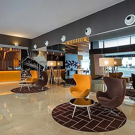 Hf Fénix Urban 4*