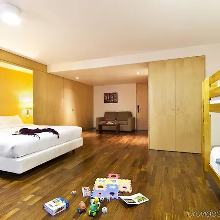 Hf Fenix Urban Otel 4*