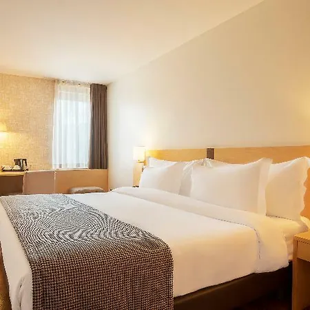 Hf Fenix Urban Otel