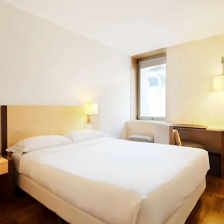 Szálloda Hf Fénix Urban 4*